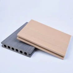 Podea sintetică în aer liber din tec Wpc Decking din PVC compozit ieftin